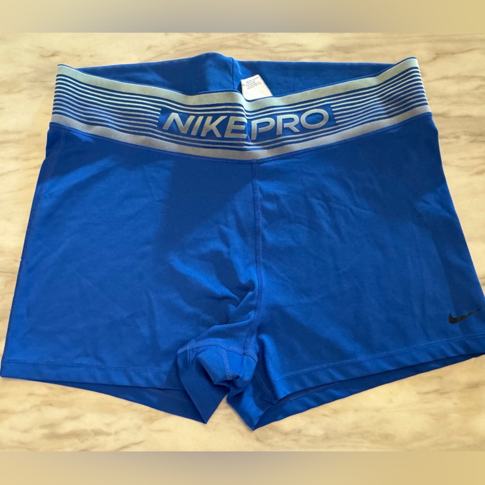 Nike Blue Dri-FIT Women’s Shorts Good-Pre-Loved Condition